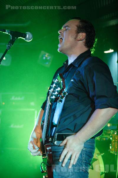 WEAK - 2005-06-16 - PARIS - Batofar - 